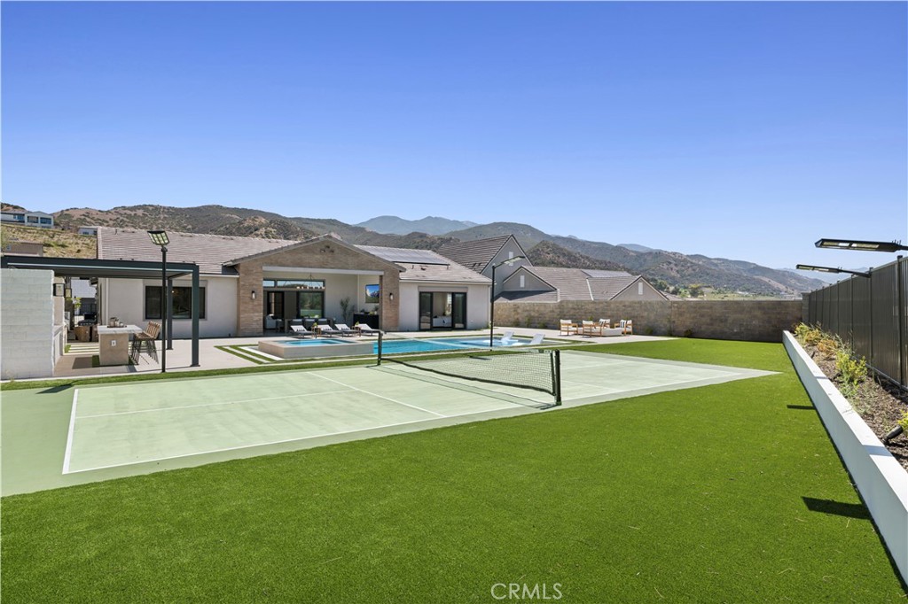 18411 Boulder Bluff