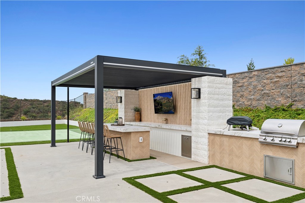18411 Boulder Bluff
