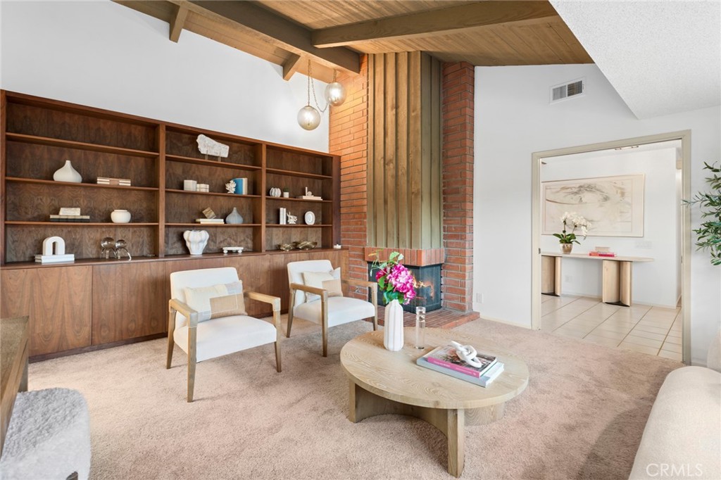 1307 Seacrest