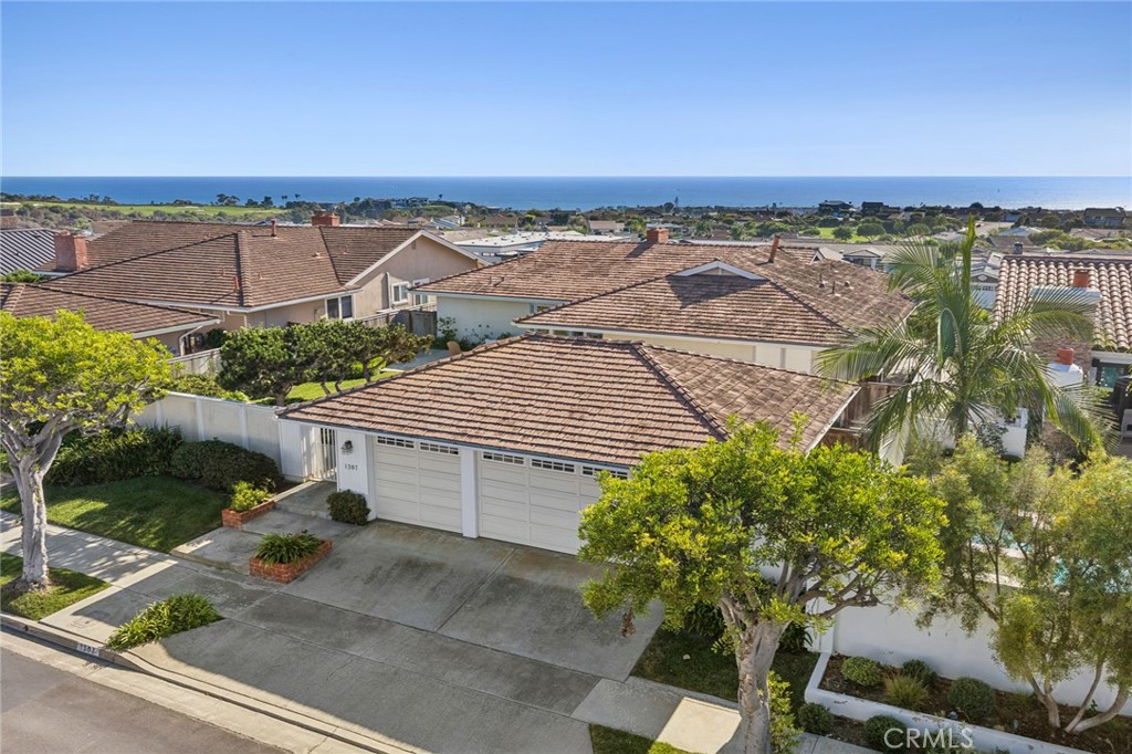 1307 Seacrest