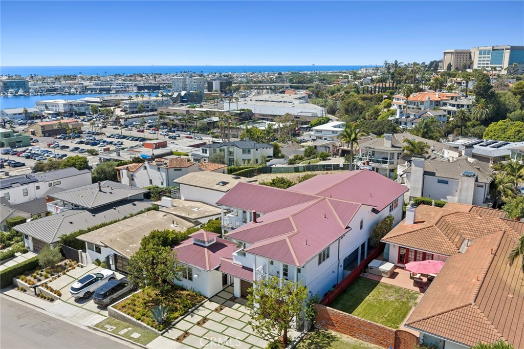 231 Tustin