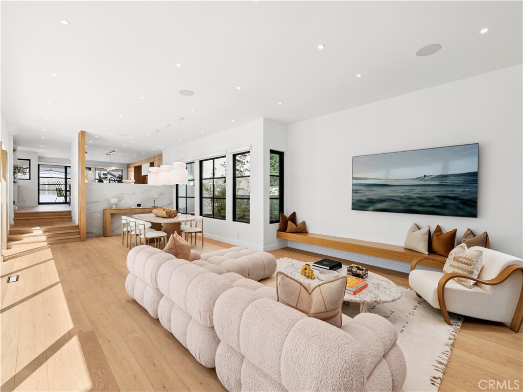 215 Goldenrod