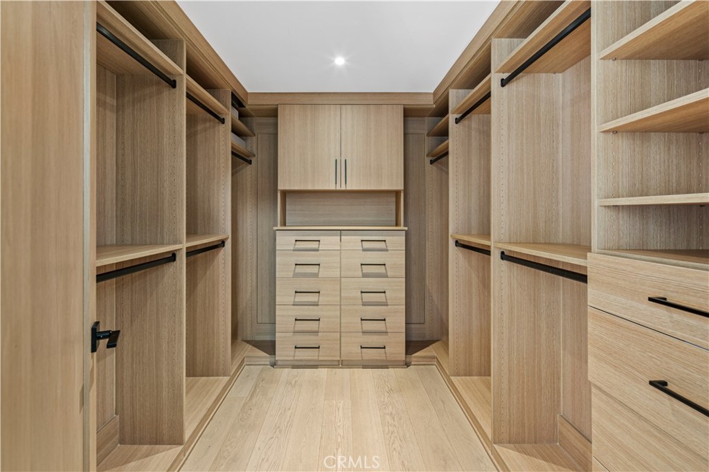 215 Goldenrod