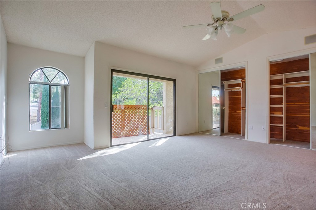 2845 Unicornio Street