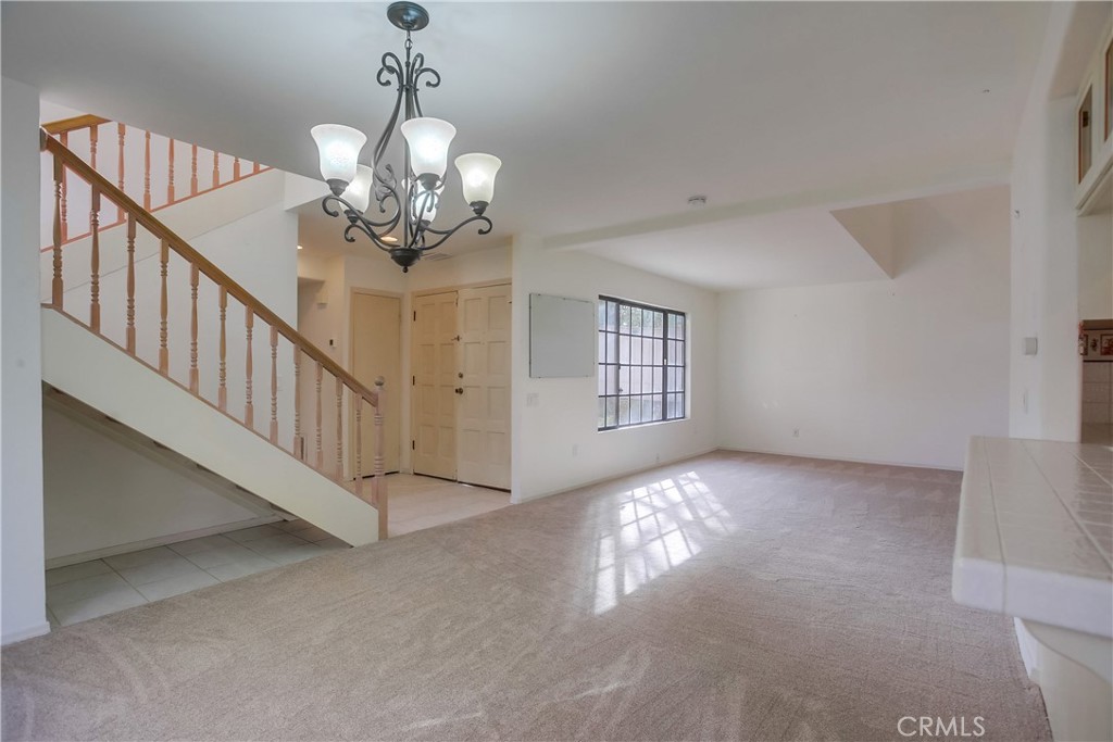 2845 Unicornio Street