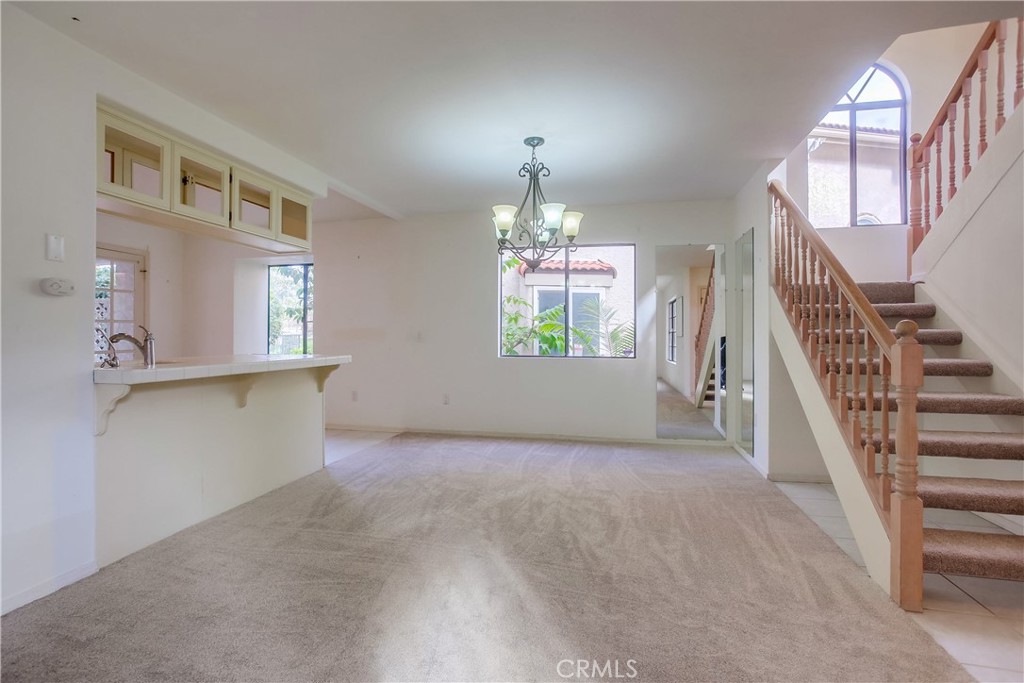 2845 Unicornio Street