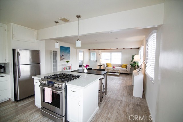 626 Eucalyptus DR Unit: 1/2