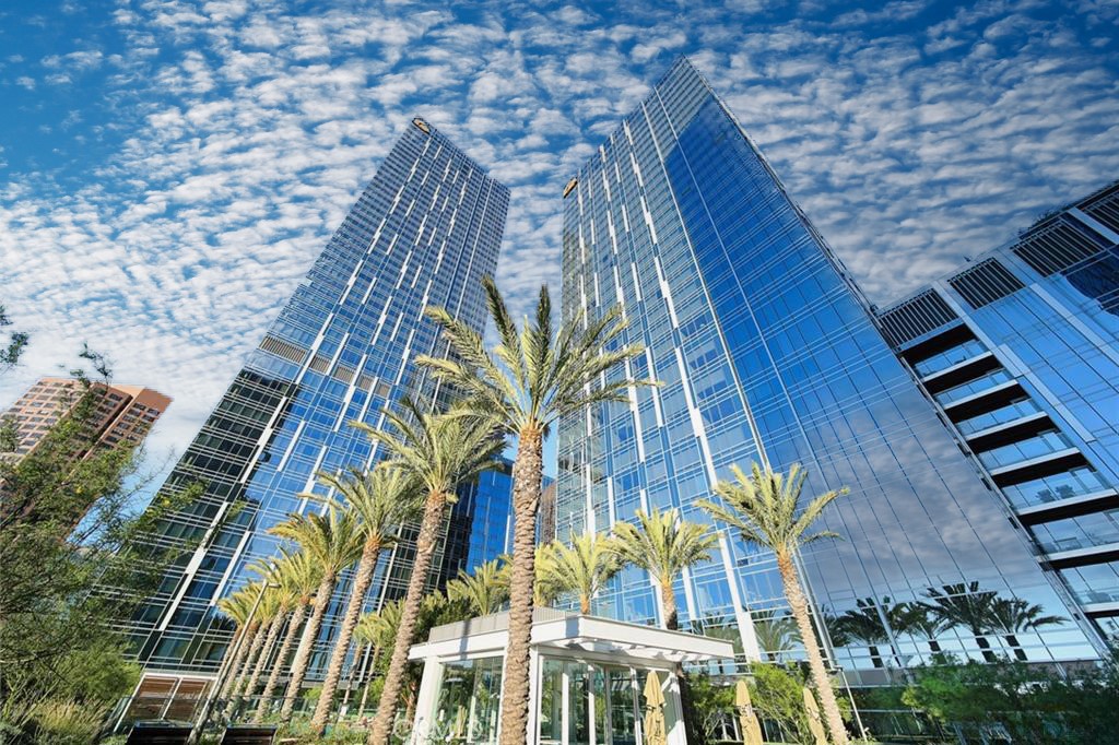 877 Francisco Street 1818