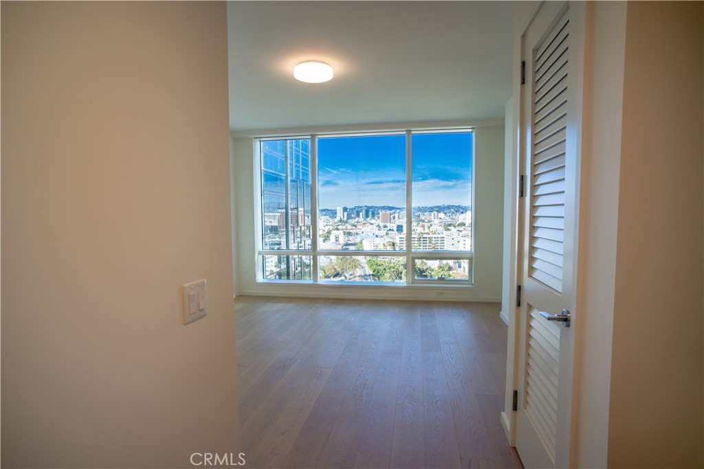 877 Francisco Street 1818