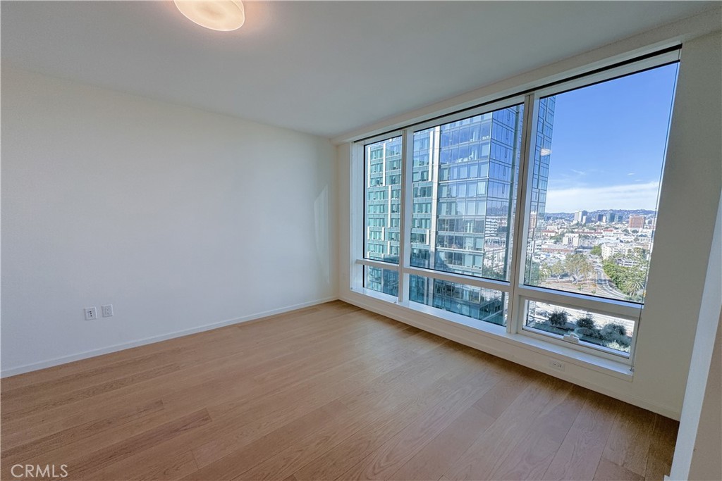 877 Francisco Street 1818