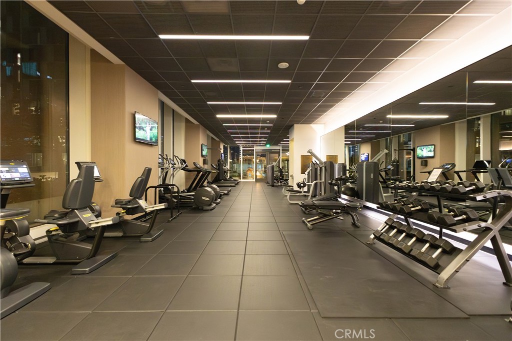 889 Francisco Street 806