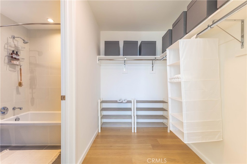 889 Francisco Street 806