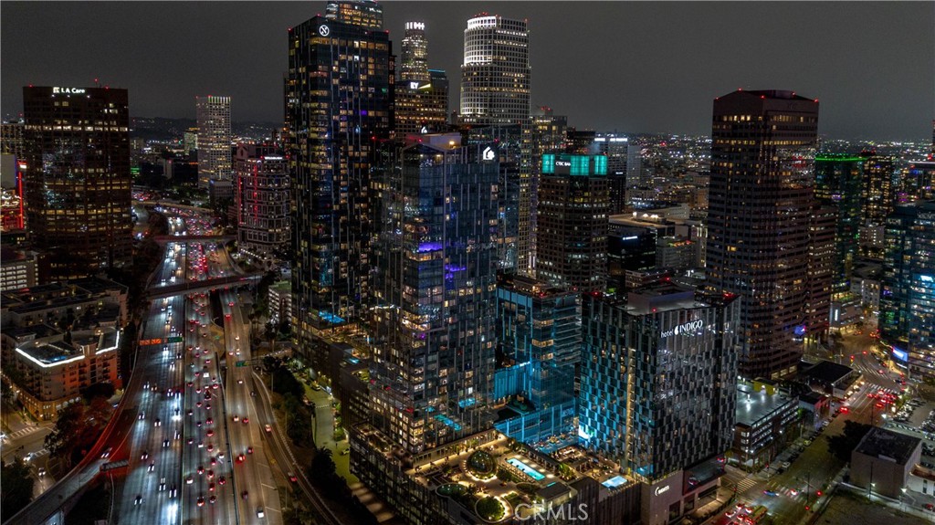 889 Francisco Street 806