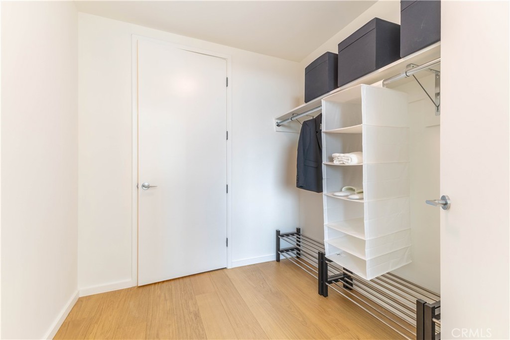 889 Francisco Street 806