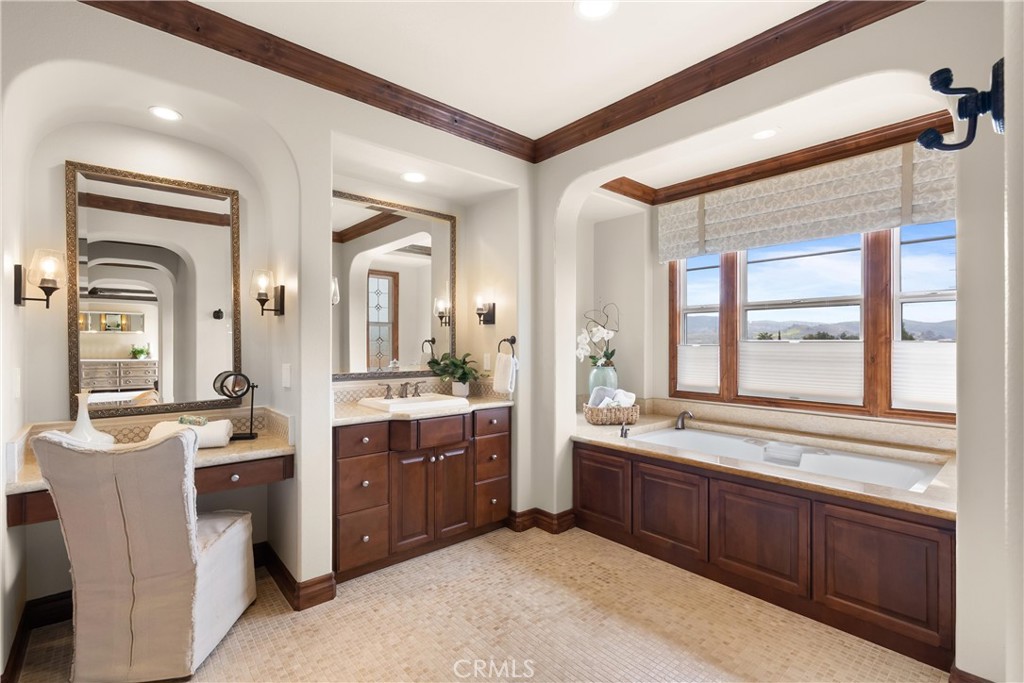 27492 Calle de la Rosa