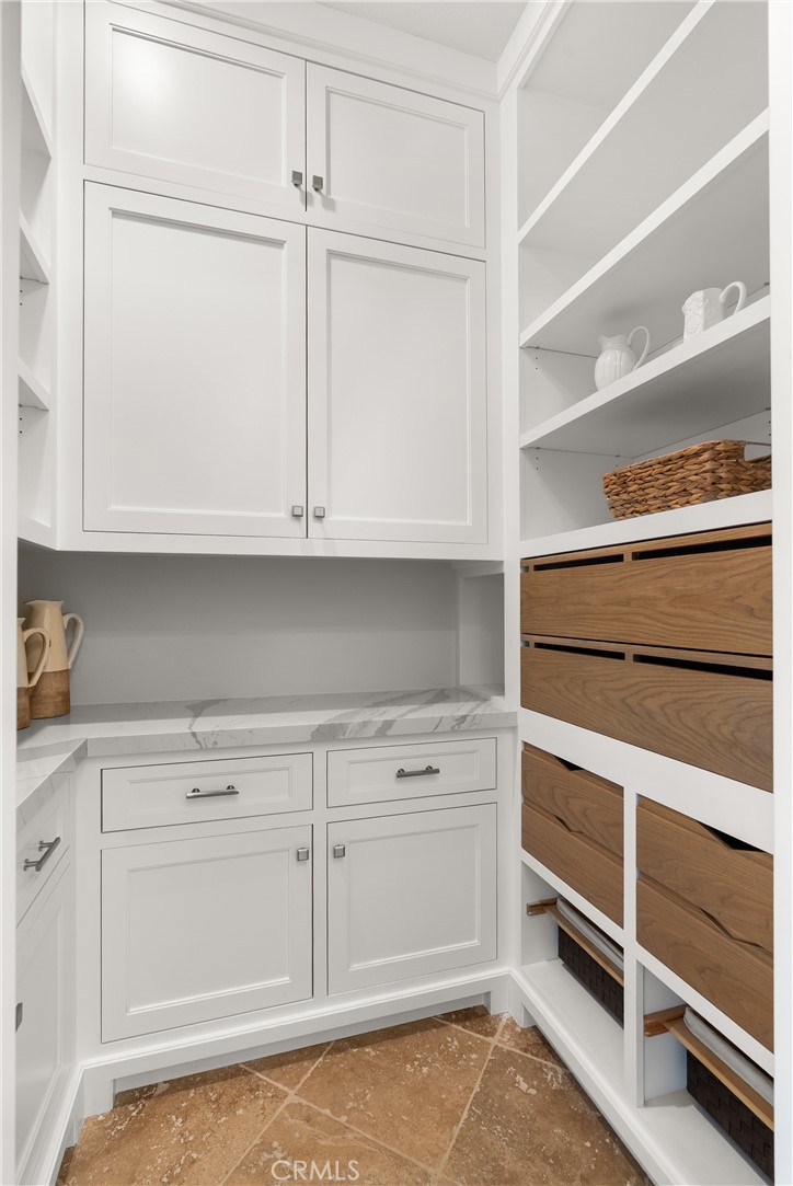 27492 Calle de la Rosa