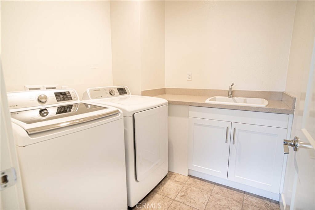 1221 Viejo Hills Drive