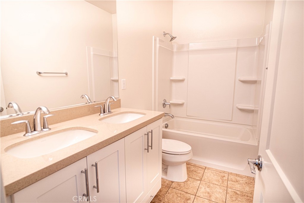 1221 Viejo Hills Drive