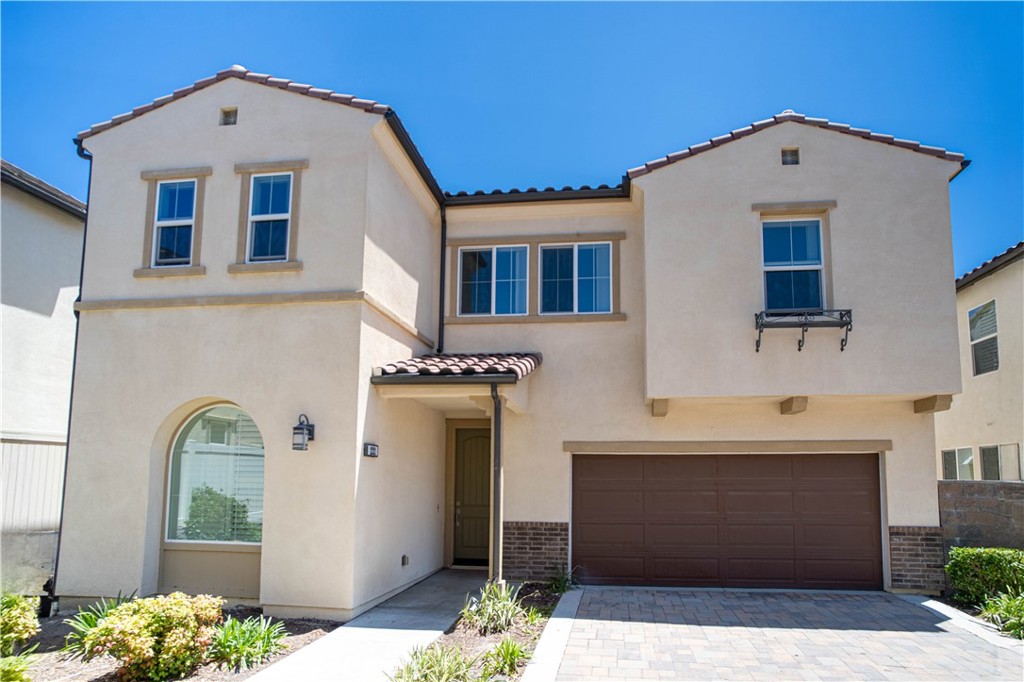 1221 Viejo Hills Drive