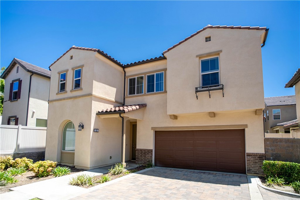 1221 Viejo Hills Drive