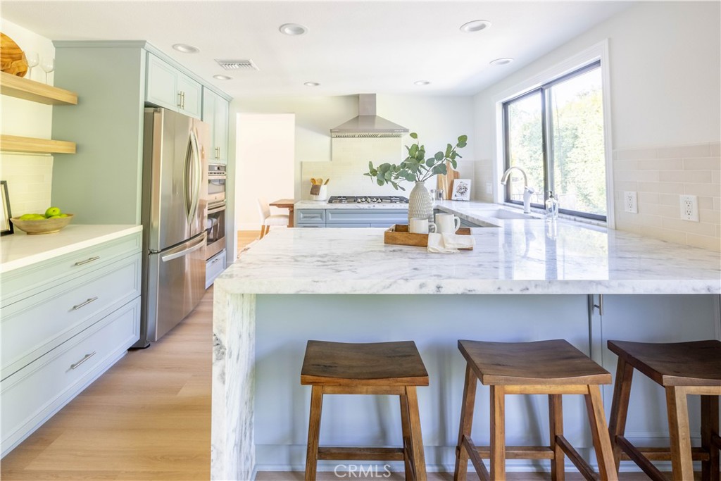 2919 E Athens Avenue