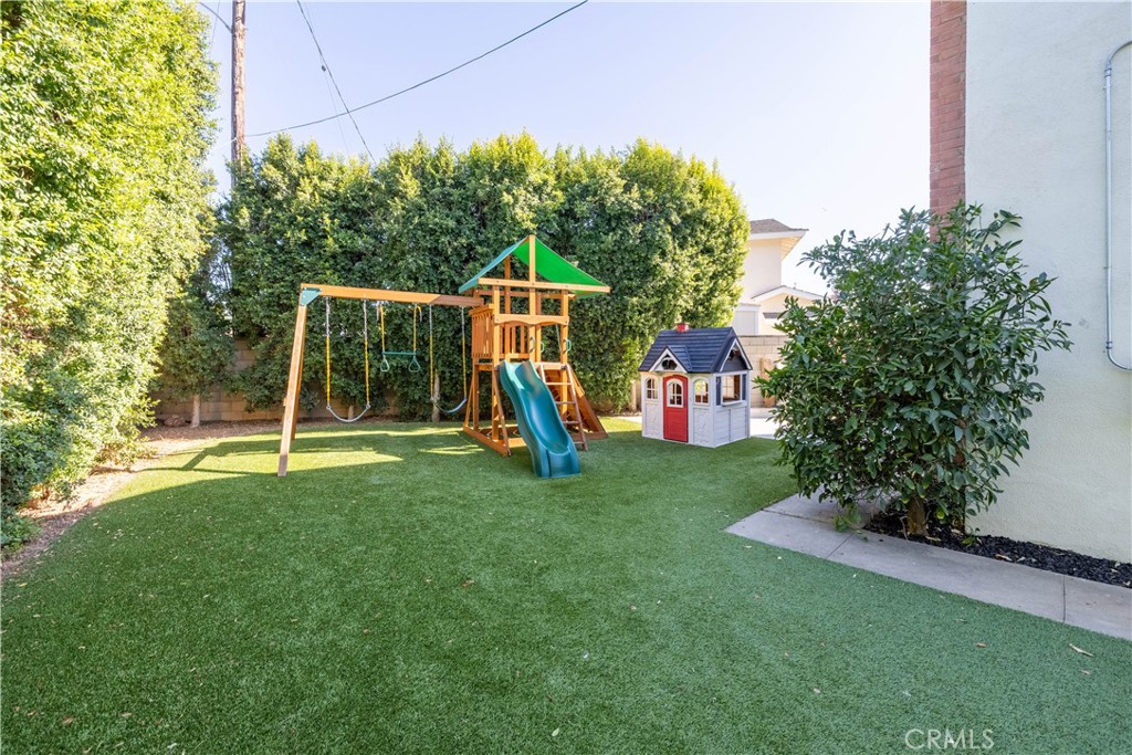 2919 E Athens Avenue