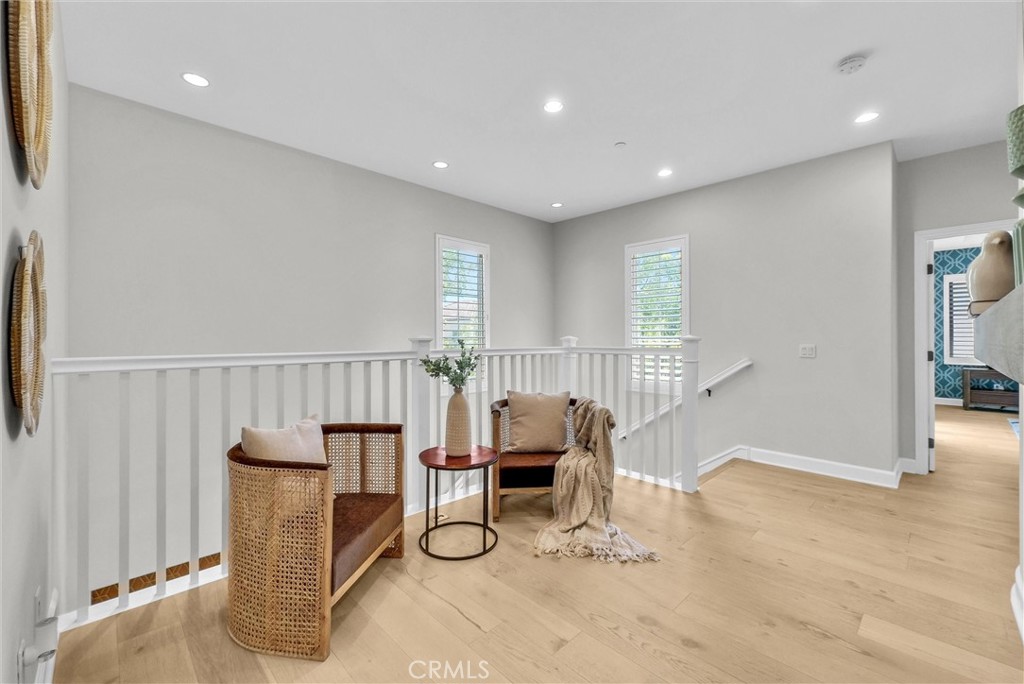 61 Acorn Glen