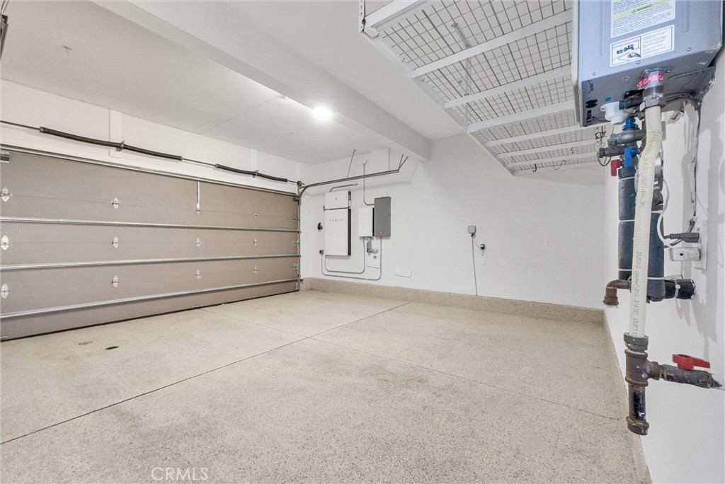 61 Acorn Glen