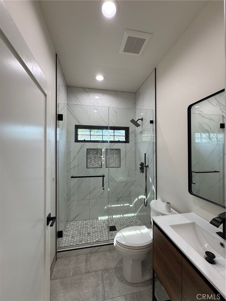 122 E Brookdale Place A