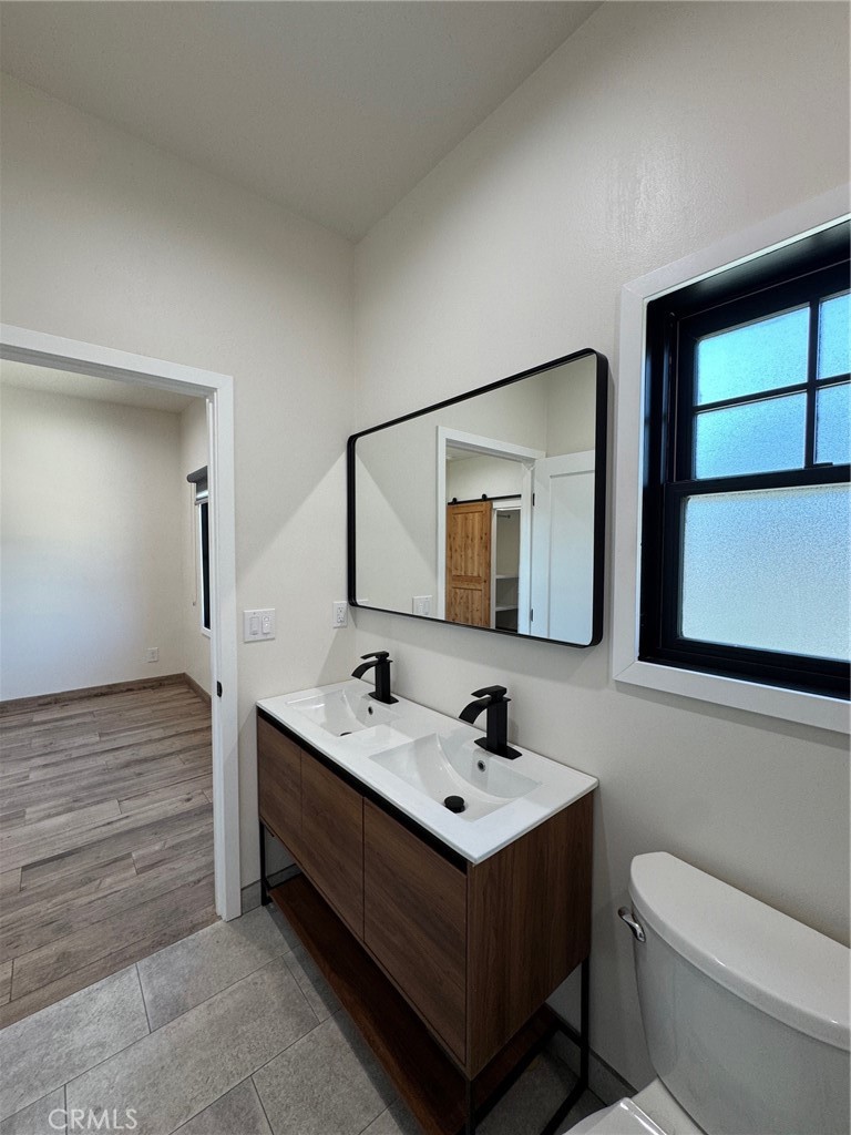 122 E Brookdale Place A