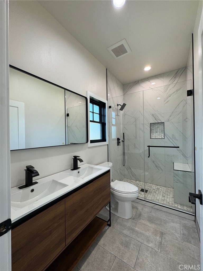 122 E Brookdale Place A