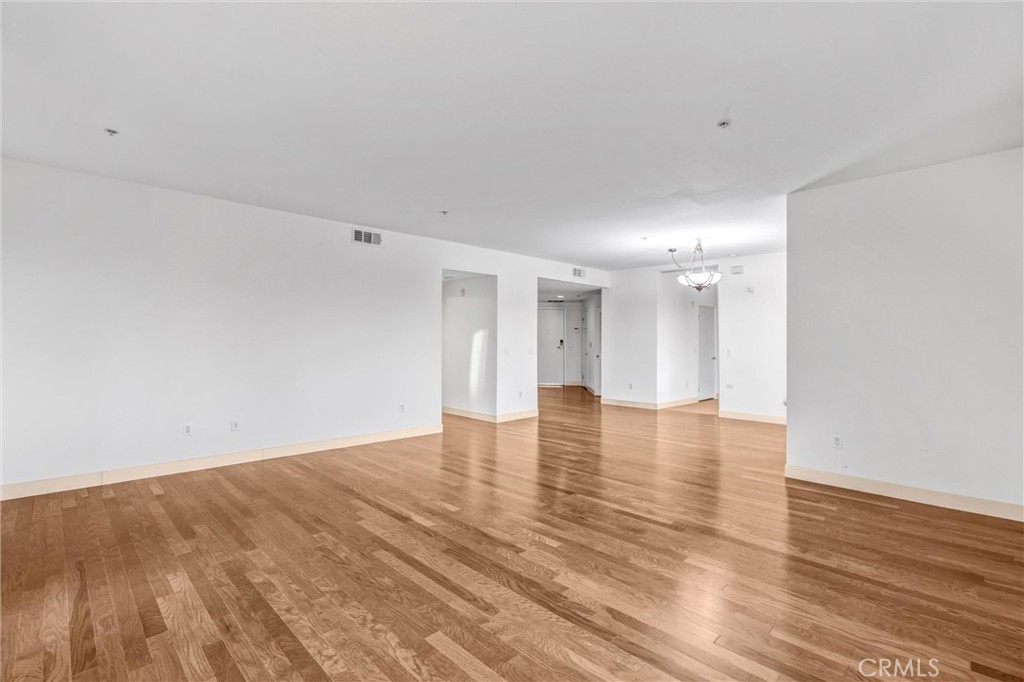 1234 Wilshire Boulevard 207