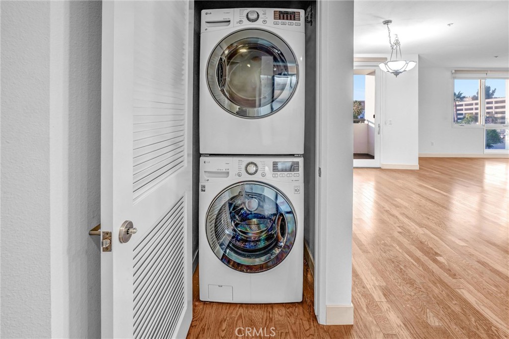 1234 Wilshire Boulevard 207