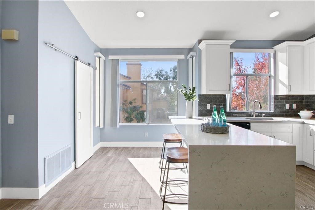 19431 Rue De Valore 49A