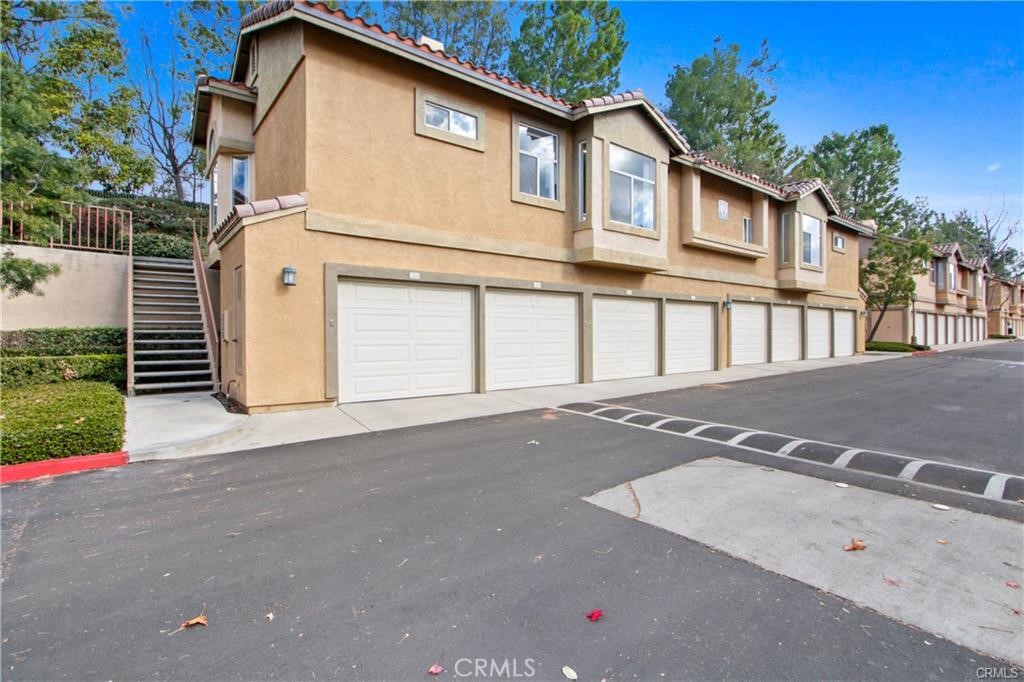 19431 Rue De Valore 49A