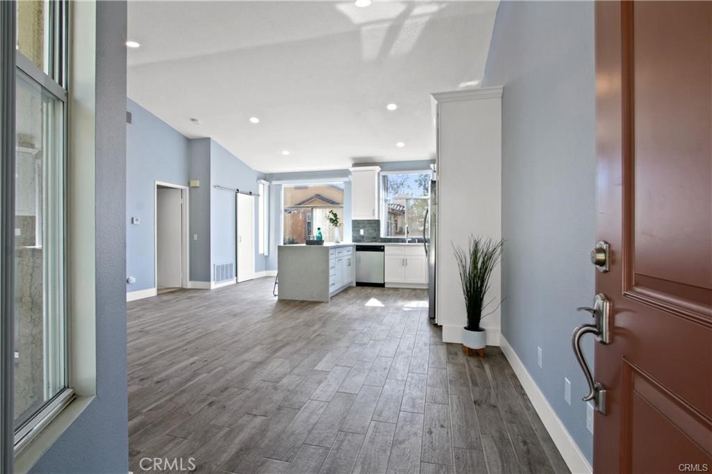 19431 Rue De Valore 49A