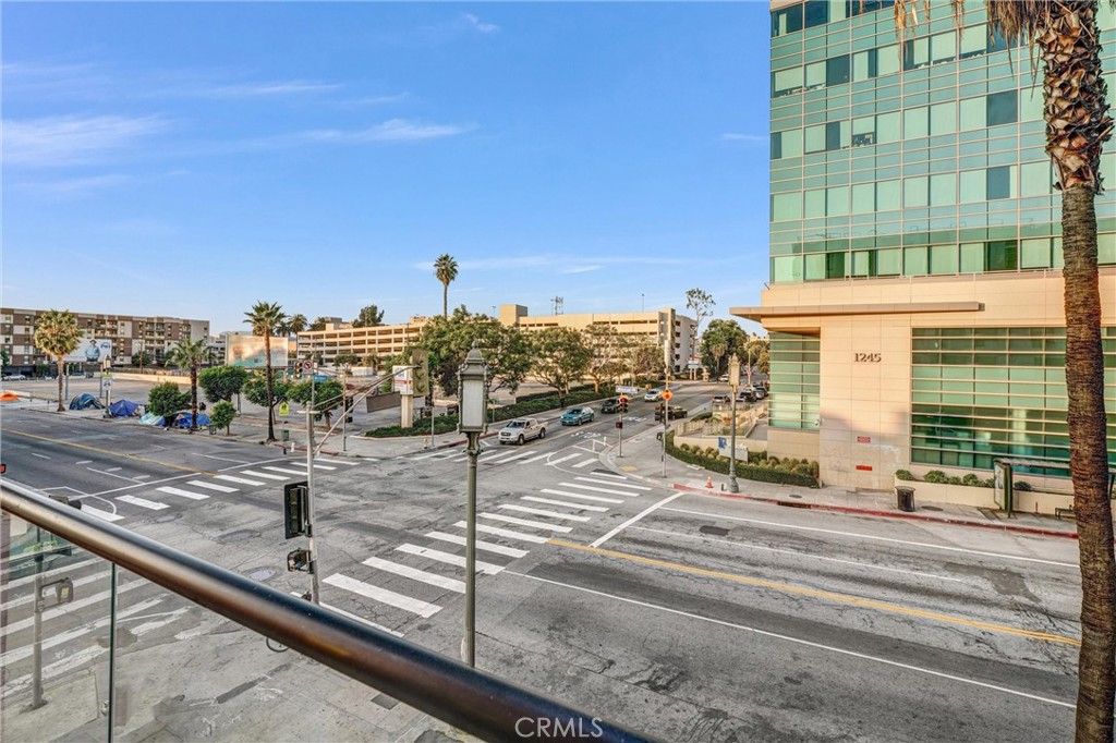 1234 Wilshire Boulevard 207
