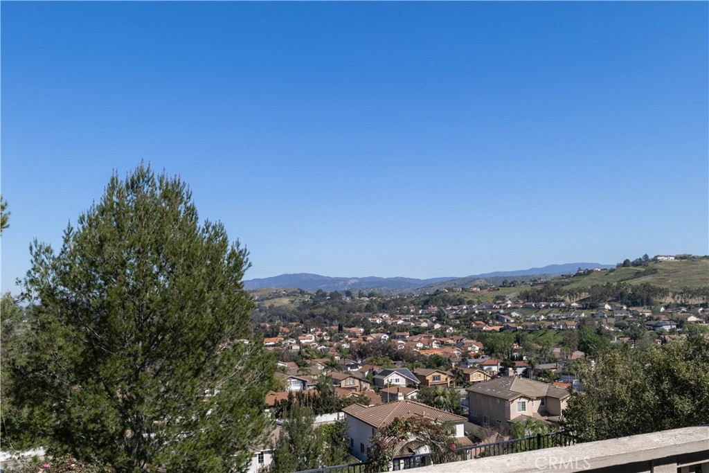 2589 N Promontory