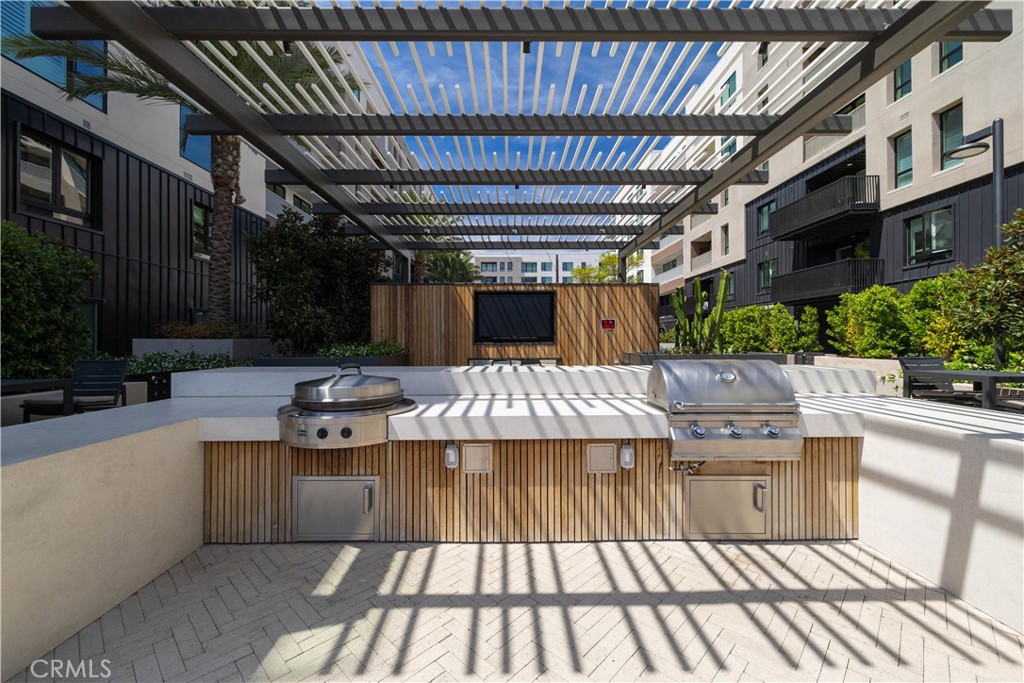 1107 Rivington