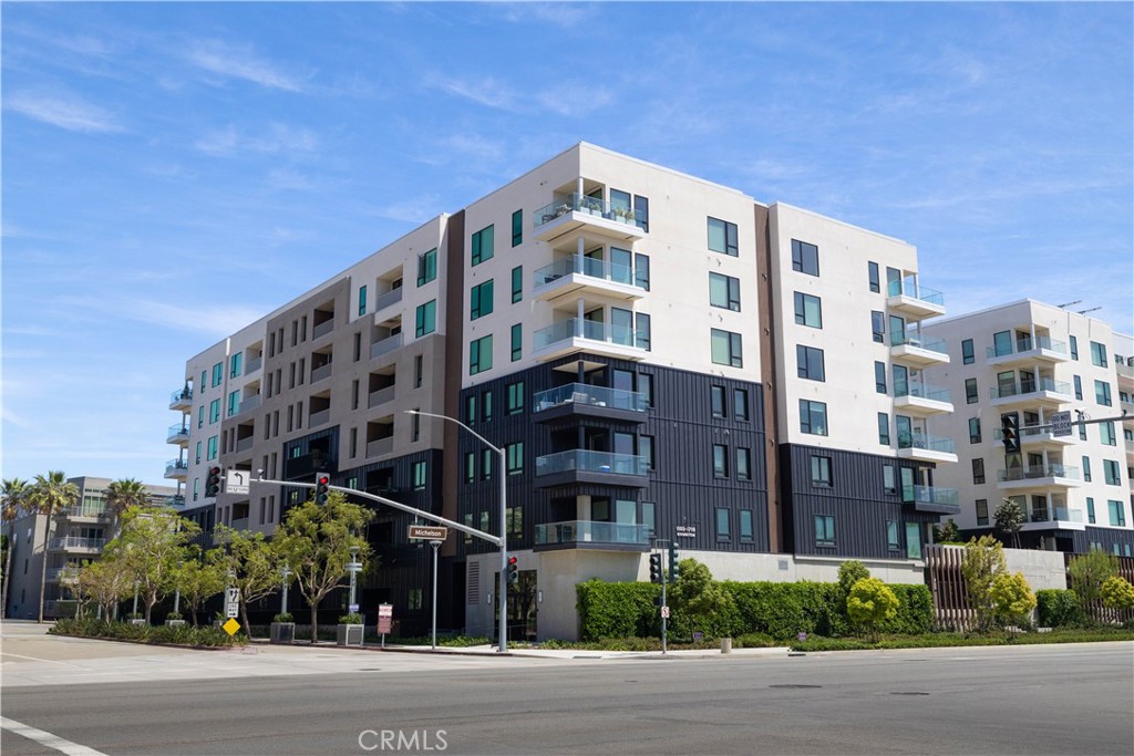 1107 Rivington