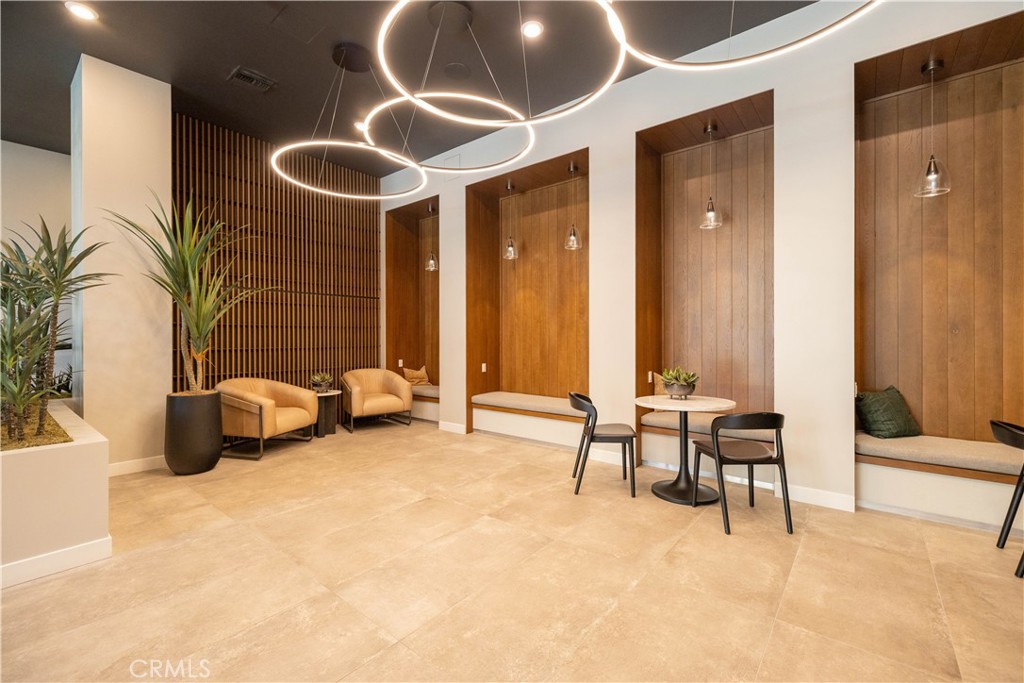 1107 Rivington