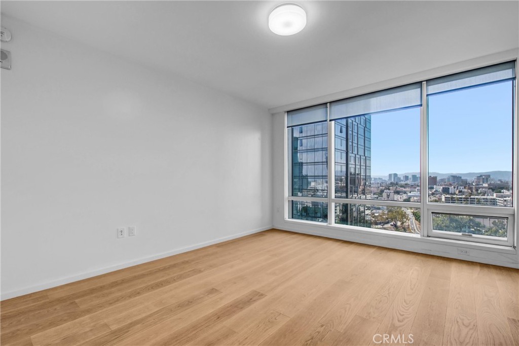 877 Francisco Street 1818