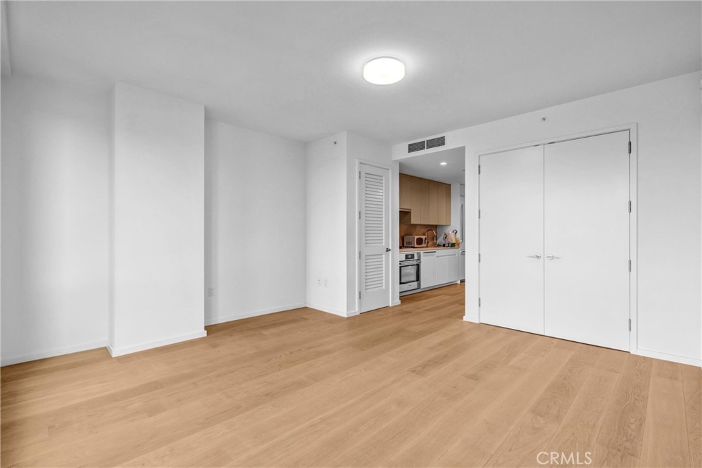 877 Francisco Street 1818