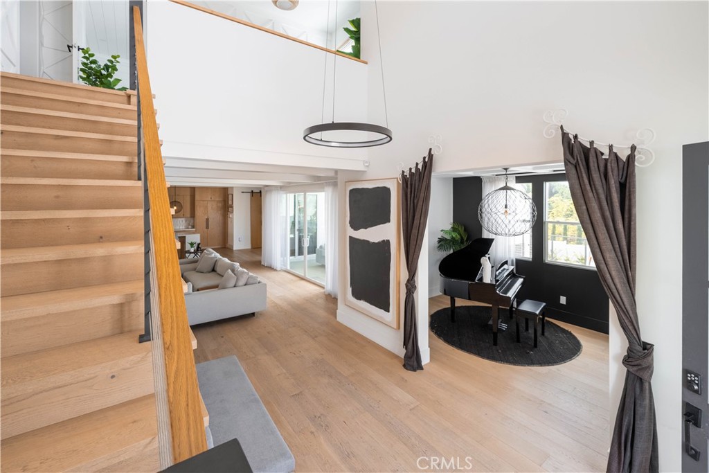 18806 Winnwood