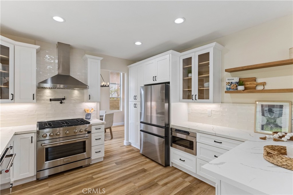 2688 N Bentley
