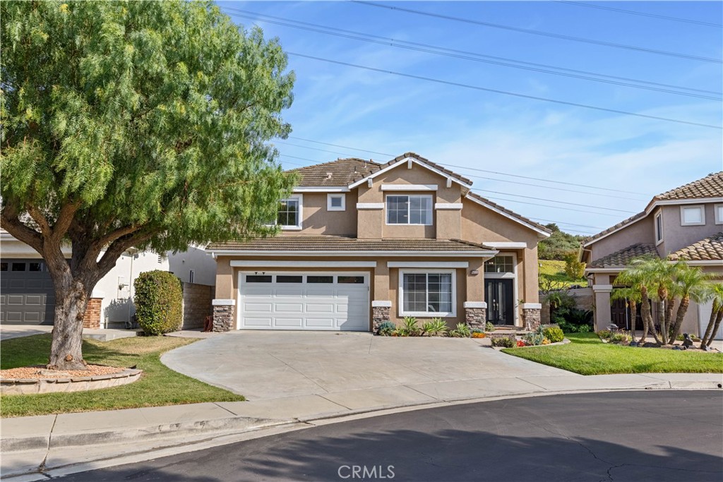 2688 N Bentley