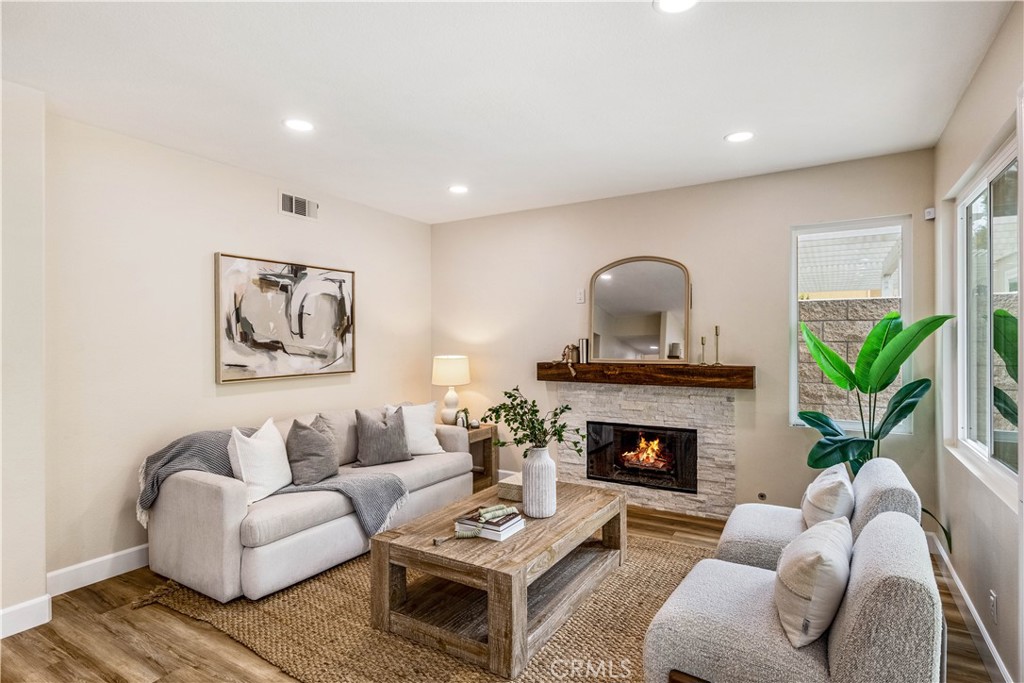 2688 N Bentley