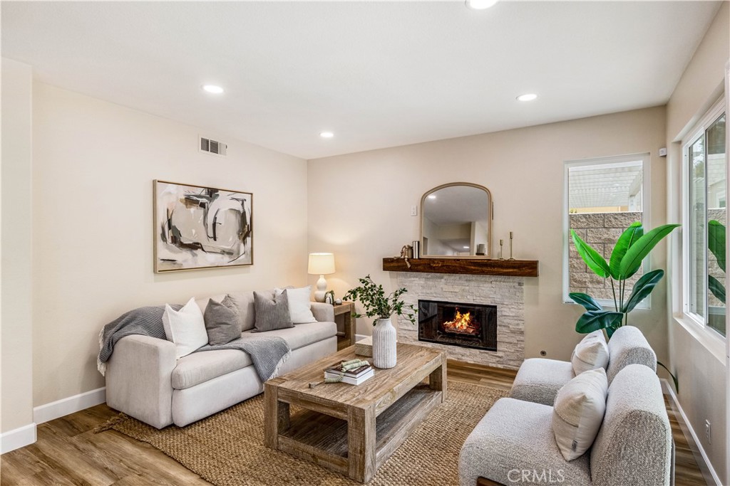 2688 N Bentley