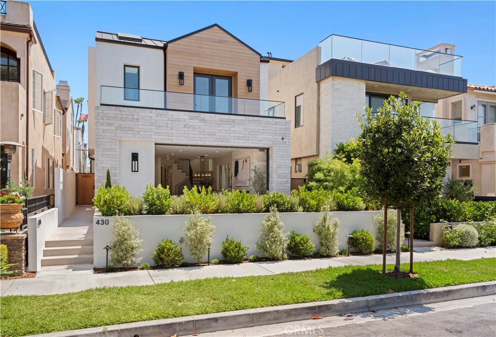 430 Fernleaf Avenue