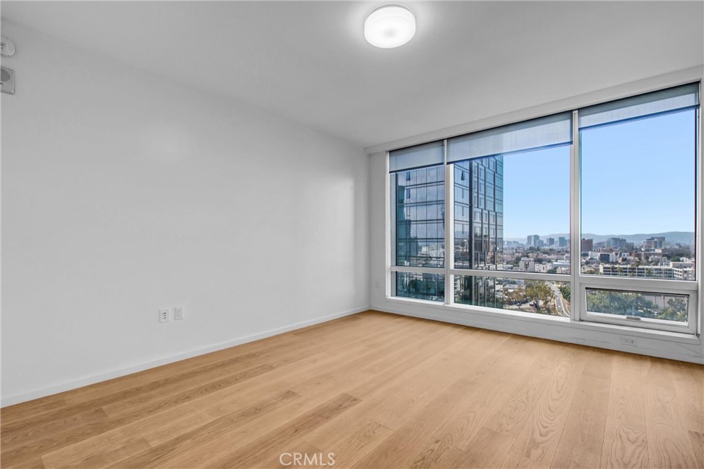 877 Francisco Street 1818
